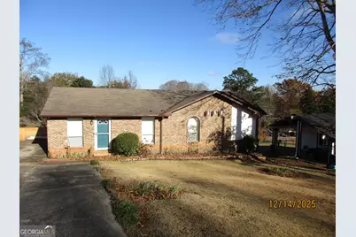 2822 Chelsey Trail, Jonesboro, GA 30236 - Photo 1