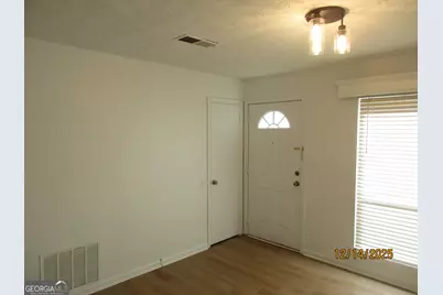 2822 Chelsey Trail, Jonesboro, GA 30236 - Photo 11