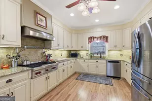 265 Deerhill Dr, Bogart, GA 30622 - Photo 5