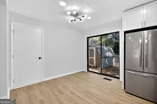 1517 Colony E Cir, Stone Mountain, GA 30083 - Photo 9