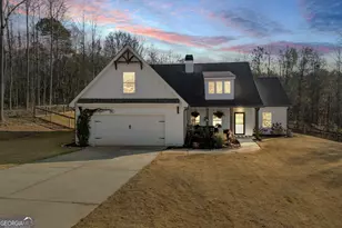 223 Maple Dr, Commerce, GA 30529 - Photo 9