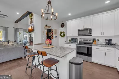 223 Maple Drive, Commerce, GA 30529 - Photo 7