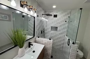 2131 Holly Hill Dr, Decatur, GA 30032 - Photo 13