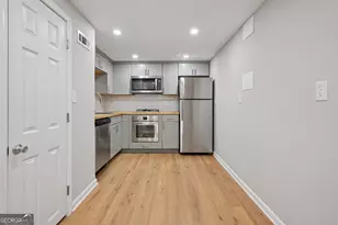 1335 E Washington Ave, East Point, GA 30344 - Photo 27