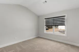 24 Deer Creek Ct, Moreland, GA 30259 - Photo 13