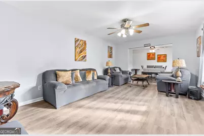 121 Crestwood Road, Warner Robins, GA 31093 - Photo 9