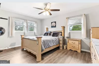 121 Crestwood Road, Warner Robins, GA 31093 - Photo 11