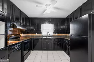 6581 Woodrow Rd, Lithonia, GA 30038 - Photo 15