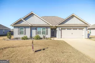 132 Sadie Hts Blvd, Perry, GA 31069 - Photo 1