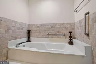 27207 Plantation Dr NE, Atlanta, GA 30324 - Photo 19