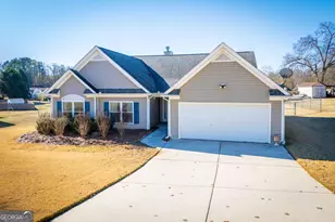 226 Hampton Oaks Cir, Villa Rica, GA 30180 - Photo 3