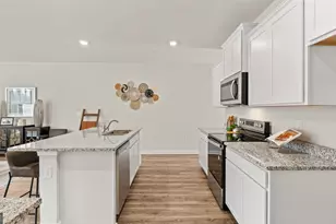 285 Sound Cir, Stockbridge, GA 30281 - Photo 9