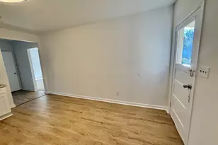 306 S Tillman St, Glennville, GA 30427 - Photo 11