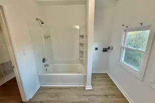 306 S Tillman St, Glennville, GA 30427 - Photo 13