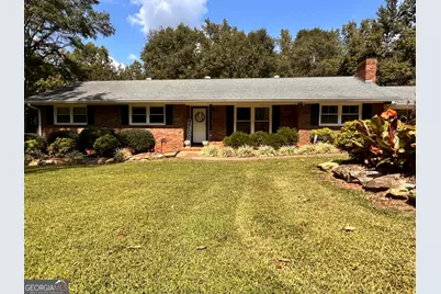 711 W Ridgeway Road, Maysville, GA 30558 - Photo 1