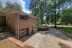 351 Colorado Ave, Hapeville, GA 30354 - Photo 13