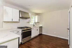 2730 Cedarbrook Dr, Marietta, GA 30066 - Photo 5