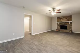 2246 Camden Ct, Jonesboro, GA 30236 - Photo 7