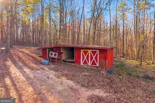 1074 Old Hoods Mill Rd, Commerce, GA 30529 - Photo 13