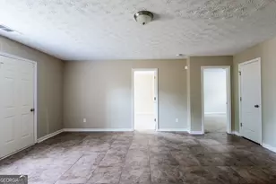 10576 Day Lily Dr, Hampton, GA 30228 - Photo 9