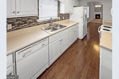 1653 Summerwoods Circle, Griffin, GA 30224 - Photo 3