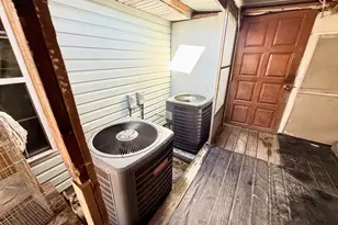 387 Burton St, Nahunta, GA 31553 - Photo 27