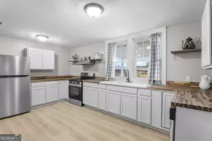 373 S Main St, Pembroke, GA 31321 - Photo 9