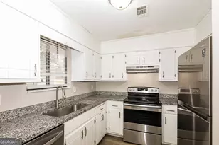 6961 Apache Ln, Riverdale, GA 30274 - Photo 7