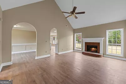 40 Bermuda Circle, Covington, GA 30016 - Photo 11