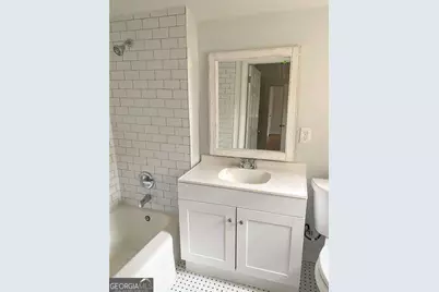 194 N Clarendon Avenue, Avondale Estates, GA 30002 - Photo 7