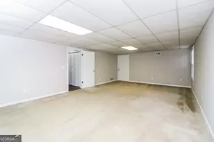 2068 Winsburg Dr NW, Kennesaw, GA 30144 - Photo 17