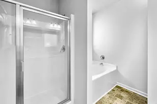 172 Daisy Cir, McDonough, GA 30252 - Photo 9