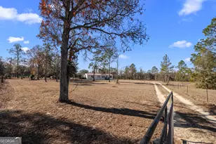 585 Brangus Ln, Collins, GA 30421 - Photo 31