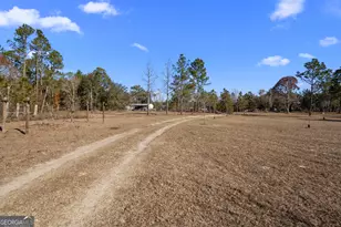 585 Brangus Ln, Collins, GA 30421 - Photo 21