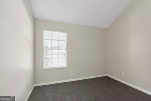 4121 Ravenwood Ct, Union City, GA 30291 - Photo 9