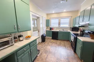 727 Harvey St, Millen, GA 30442 - Photo 17