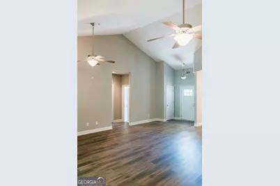 4304 Commonwealth Circle, Newnan, GA 30263 - Photo 7