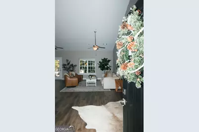 4304 Commonwealth Circle, Newnan, GA 30263 - Photo 3