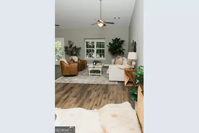 4304 Commonwealth Circle, Newnan, GA 30263 - Photo 5