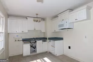 1077 Pike St, Macon, GA 31204 - Photo 7