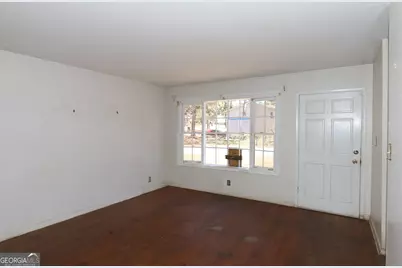 1077 Pike Street, Macon, GA 31204 - Photo 5