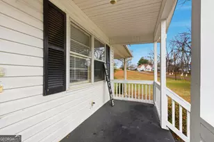 15 Putnam St, Royston, GA 30662 - Photo 7