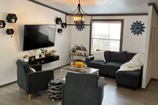 215 Lynn Dr, Saint Marys, GA 31558 - Photo 5