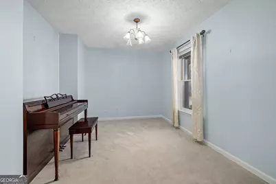 605 Chenocetah Drive, Cornelia, GA 30531 - Photo 3