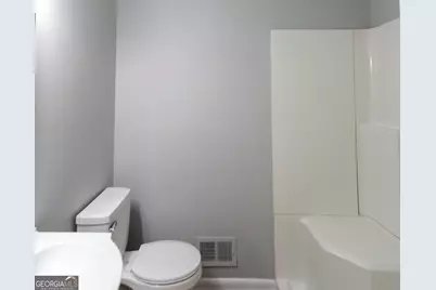 94 Ravenwood Way, Warner Robins, GA 31093 - Photo 17