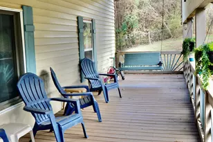 817 Brookside Dr, Winder, GA 30680 - Photo 3