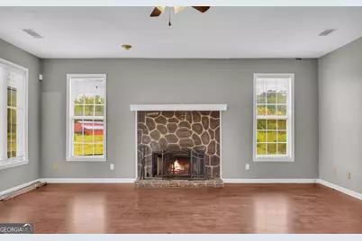 308 Idle Acres Lane, Lavonia, GA 30553 - Photo 5