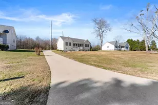 137 Sherrell Dr, Cleveland, GA 30528 - Photo 5