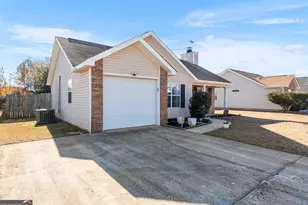 121 Chadwyck Cir, Bonaire, GA 31005 - Photo 3