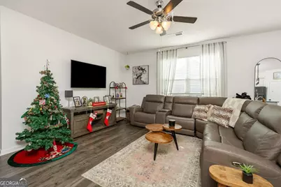 219 Barnyard Way, Perry, GA 31069 - Photo 9